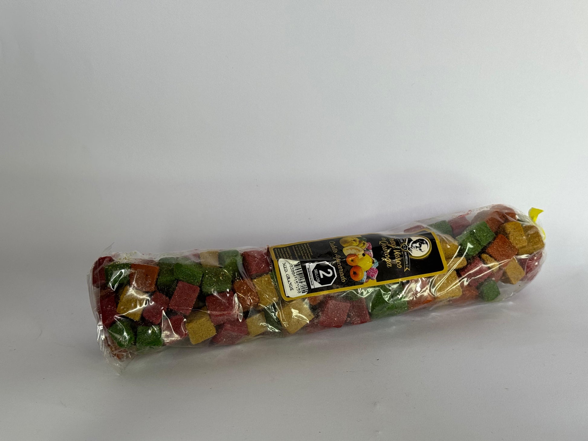 Ate de frutas en cubitos