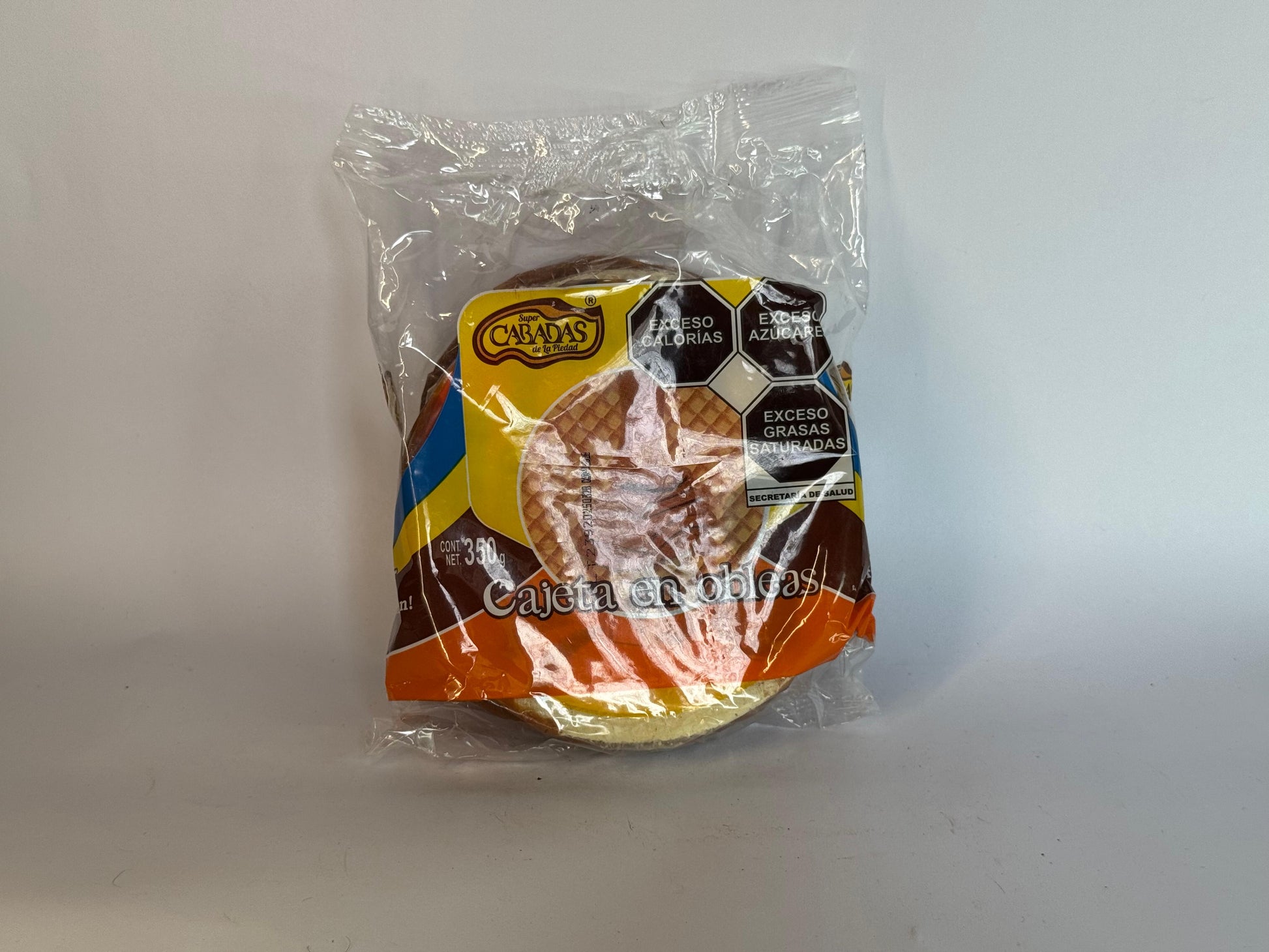 Obleas rellenas de cajeta