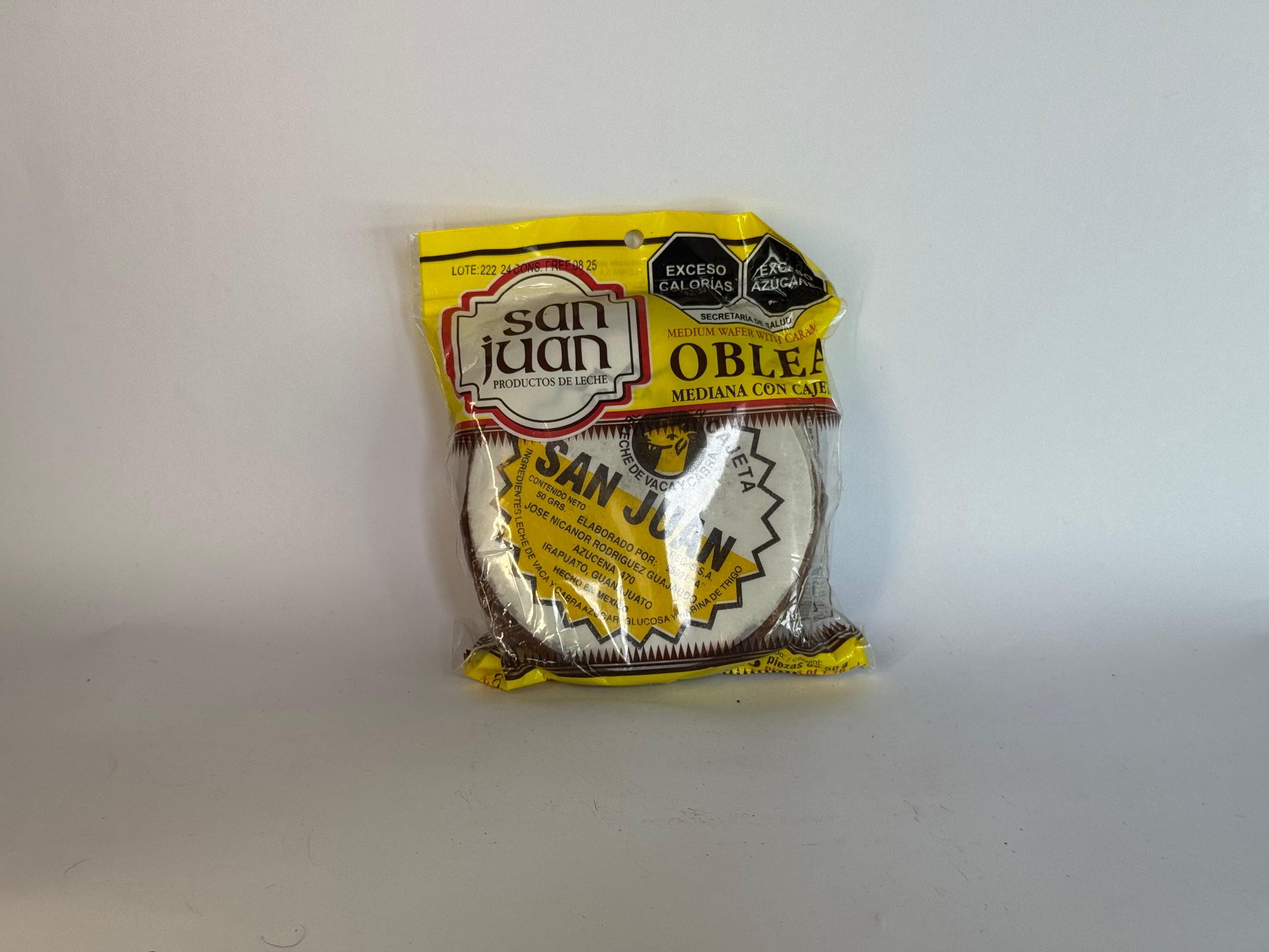 Obleas rellenas de cajeta